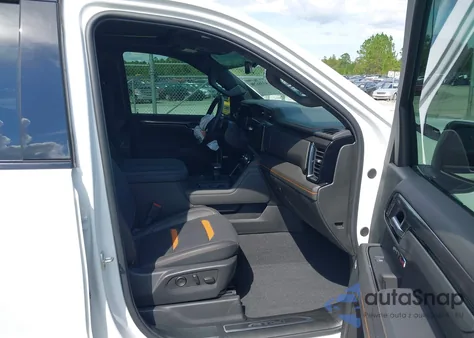 2025 GMC Sierra 1500 4Wd Short Box At4 из США, поврежденный, VIN 1GTUUEEL0SZ186949